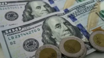 تحديثات الصرف.. سعر الدولار مقابل الجنيه في البنوك المصرية خلال التعاملات الأخيرة